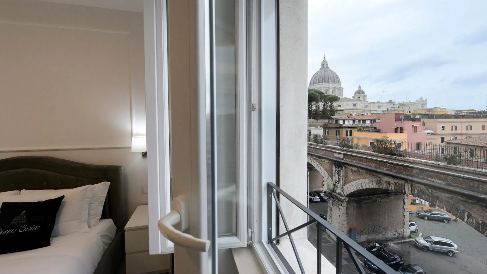 Domus Enrico Apartment Rome